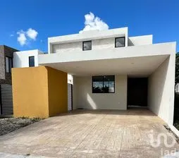 NEX-279008 - Casa en Venta, con 3 recamaras, con 3 baños, con 238 m2 de construcción.