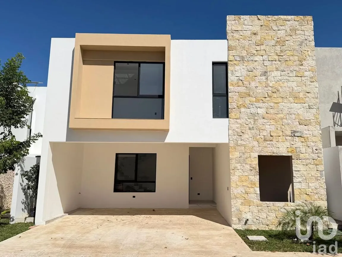 Casa en Venta en Cholul, Mérida, Yucatán | NEX-279022 | iad México | Foto 1 de 49