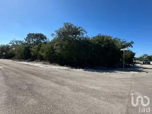 NEX-281850 - Terreno en Venta en Jardines de Rejoyada, CP 97307, Yucatán.