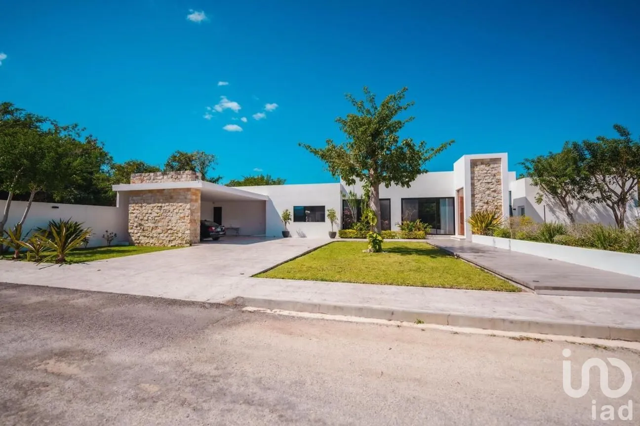 Casa en Venta en Cholul, Mérida, Yucatán | NEX-284219 | iad México | Foto 1 de 24