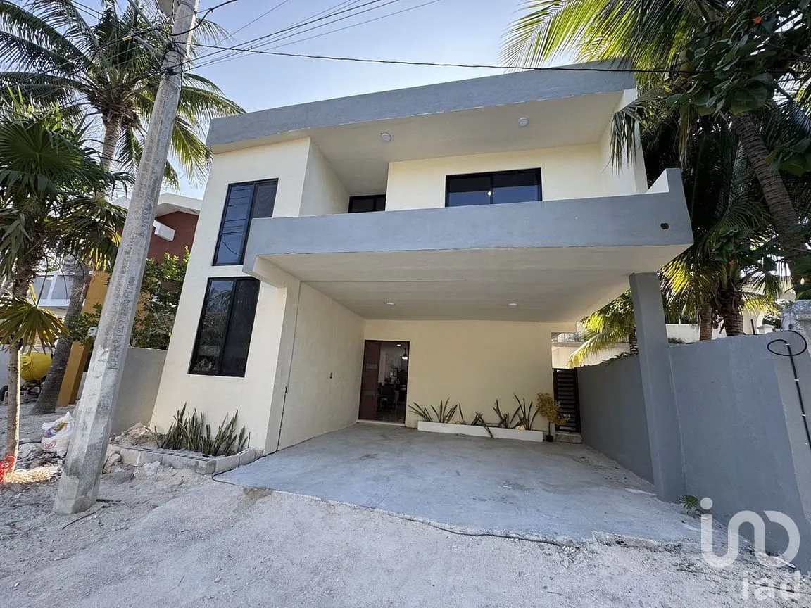 Casa en Venta en Chicxulub Puerto, Progreso, Yucatán | NEX-288218 | iad México | Foto 1 de 26