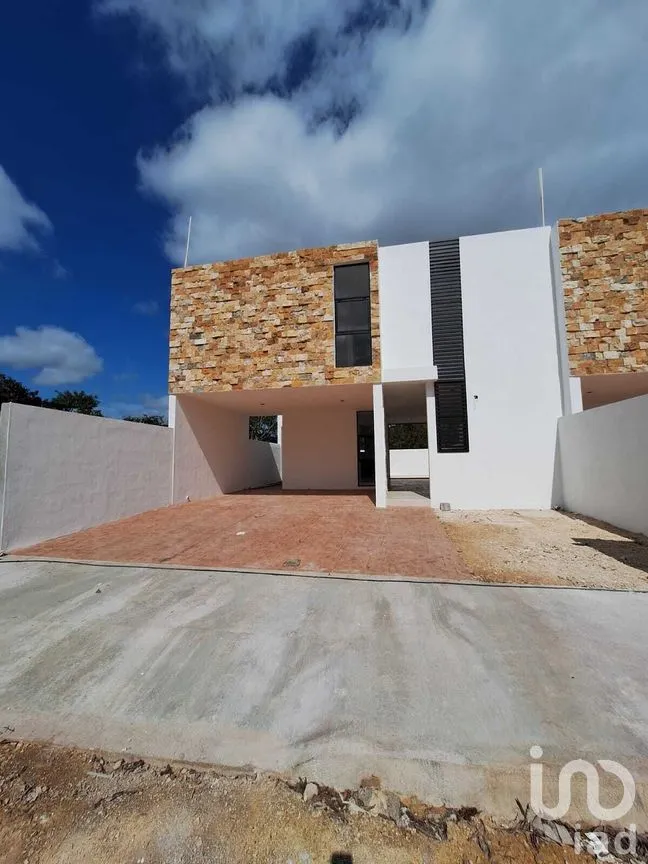 Casa en Venta en Cholul, Mérida, Yucatán | NEX-292291 | iad México | Foto 1 de 15