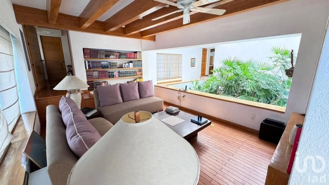 Casa en Venta en Colinas de San Javier, Zapopan, Jalisco | NEX-231660 | iad México | Foto 2 de 51
