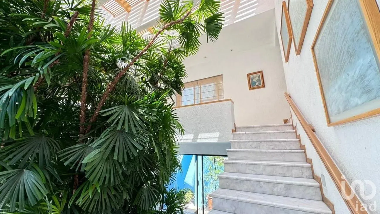 Casa en Venta en Colinas de San Javier, Zapopan, Jalisco | NEX-231660 | iad México | Foto 3 de 51