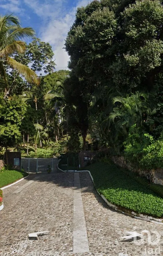 Terreno en Venta en Conchas Chinas, Puerto Vallarta, Jalisco | NEX-273414 | iad México | Foto 1 de 14