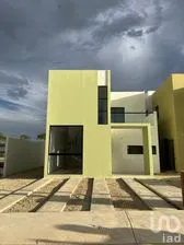 NEX-294043 - Casa en Renta, con 3 recamaras, con 2 baños, con 136.67 m2 de construcción en Floresta, CP 97205, Yucatán.