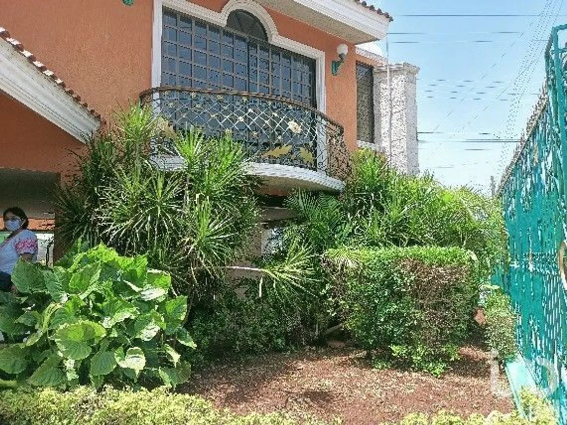 Casa en Venta en Garcia Gineres, Mérida, Yucatán | NEX-76009 | iad México | Foto 2 de 46