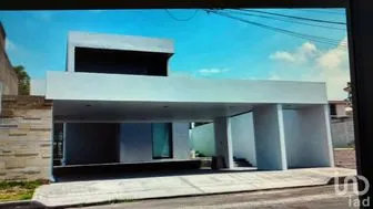 NEX-270078 - Casa en Venta, con 3 recamaras, con 2 baños, con 300 m2 de construcción.