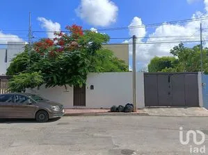 NEX-202102 - Casa en Venta, con 2 recamaras, con 2 baños en Leandro Valle, CP 97143, Yucatán.