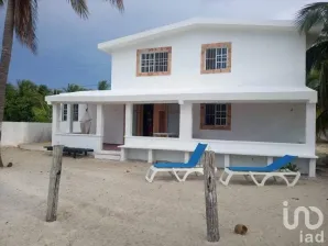 NEX-74950 - Casa en Renta, con 2 recamaras, con 2 baños en San Crisanto, CP 97424, Yucatán.