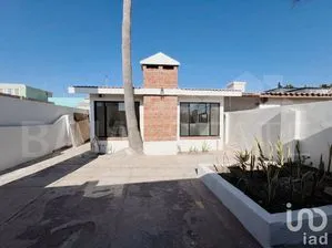 NEX-231286 - Casa en Venta, con 3 recamaras, con 2 baños, con 120 m2 de construcción en Baja Malibú, CP 22560, Baja California.