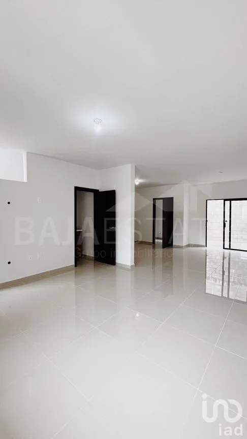 Casa en Venta en Valle del Sur 2, Tijuana, Baja California | NEX-231353 | iad México | Foto 2 de 17