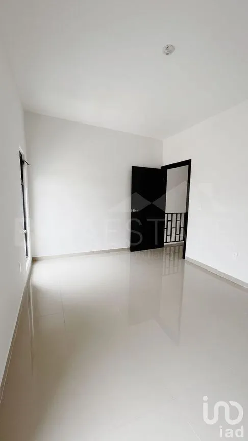 Casa en Venta en Valle del Sur 2, Tijuana, Baja California | NEX-231353 | iad México | Foto 9 de 17