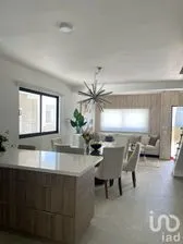 NEX-231405 - Casa en Venta, con 4 recamaras, con 3 baños, con 202.92 m2 de construcción en Villa Residencial Santa Fe 3a Sección, CP 22654, Baja California.
