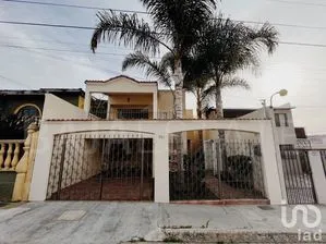 NEX-231493 - Casa en Renta, con 3 recamaras, con 1 baño, con 194 m2 de construcción en Playas de Tijuana, CP 22517, Baja California.