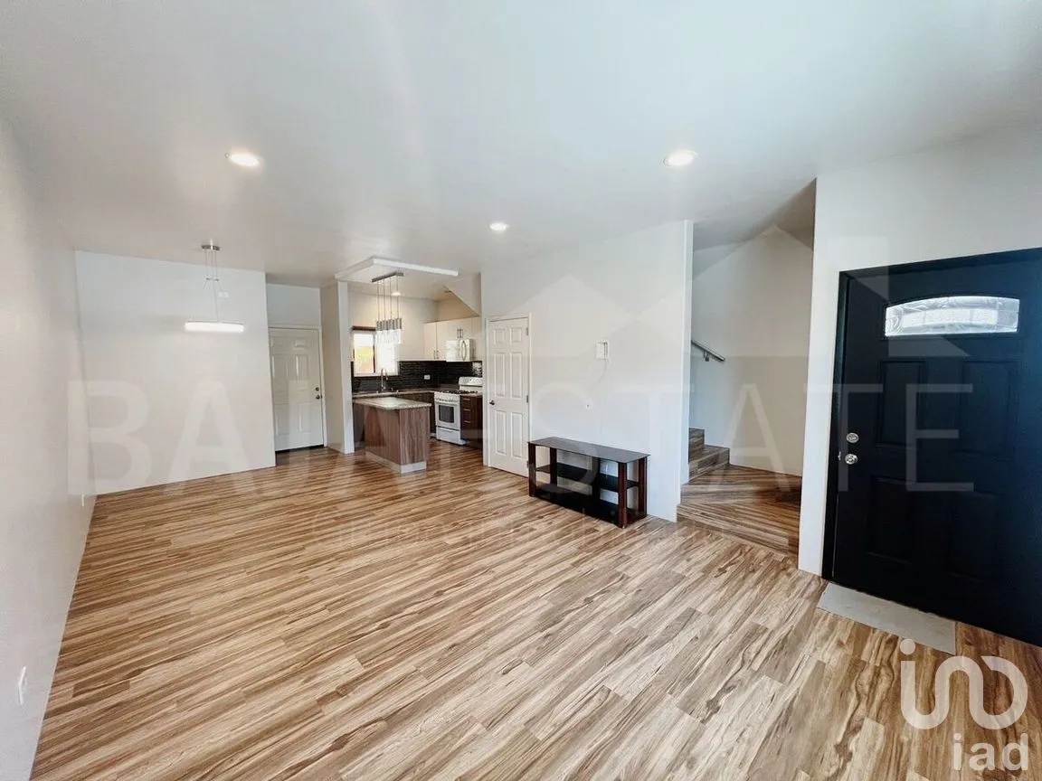 Casa en Renta en Cuauhtémoc, Tijuana, Baja California | NEX-282204 | iad México | Foto 3 de 18