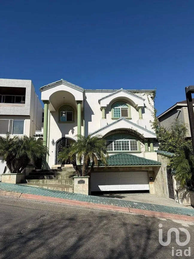 Casa en Venta en Cumbres de Juárez, Tijuana, Baja California | NEX-290641 | iad México | Foto 2 de 37