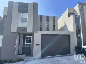 NEX-293860 - Casa en Venta, con 3 recamaras, con 2 baños, con 99.66 m2 de construcción en Tejamen, CP 22635, Baja California.