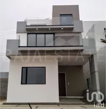 NEX-70852 - Casa en Venta, con 2 recamaras, con 2 baños, con 170 m2 de construcción en Vista al Mar, CP 22703, Baja California.