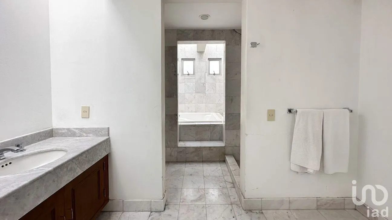 Casa en Renta en Bosque de las Lomas, Miguel Hidalgo, Ciudad de México | NEX-227783 | iad México | Foto 13 de 20