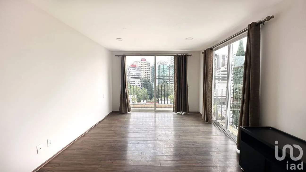 Casa en Venta en Lomas de Tecamachalco, Naucalpan de Juárez, Estado De México | NEX-229282 | iad México | Foto 1 de 46