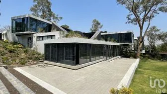 NEX-281217 - Casa en Venta, con 3 recamaras, con 3 baños, con 700 m2 de construcción en Hacienda de Valle Escondido, CP 52937, Estado de México.