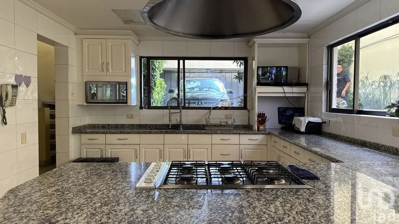 Casa en Venta en Bosque de las Lomas, Miguel Hidalgo, Ciudad de México | NEX-281267 | iad México | Foto 10 de 36