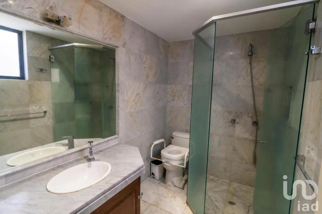 Casa en Venta en Lomas de Tecamachalco, Naucalpan de Juárez, Estado de México | NEX-281281 | iad México | Foto 21 de 23