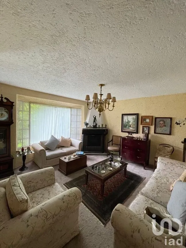 Casa en Venta en Alcantarilla, Álvaro Obregón, Ciudad de México | NEX-281283 | iad México | Foto 2 de 25