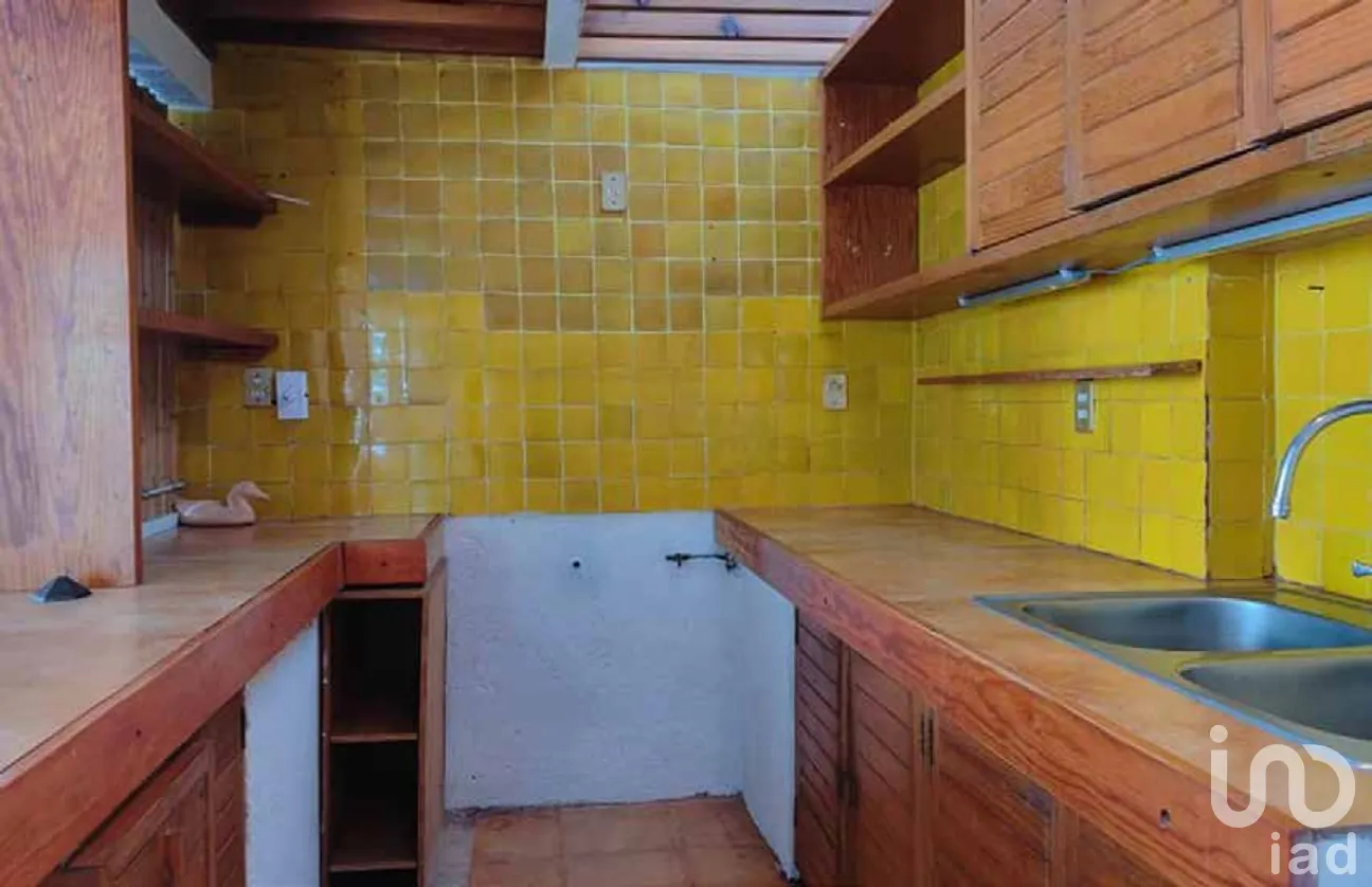 Casa en Venta en Santiago Tepetlapa, Tepoztlán, Morelos | NEX-282088 | iad México | Foto 10 de 16