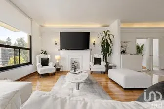 NEX-282304 - Departamento en Renta, con 3 recamaras, con 4 baños, con 290 m2 de construcción.