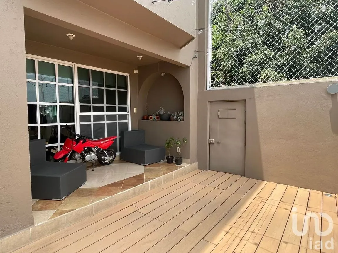 Casa en Venta en Lomas de San Mateo, Naucalpan de Juárez, Estado de México | NEX-283069 | iad México | Foto 2 de 25