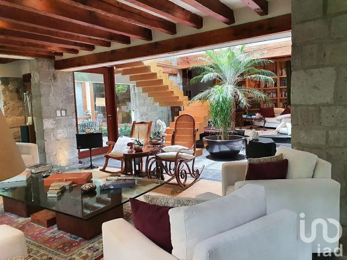 Casa en Venta en Paseo de las Lomas, Álvaro Obregón, Ciudad de México | NEX-284434 | iad México | Foto 2 de 31