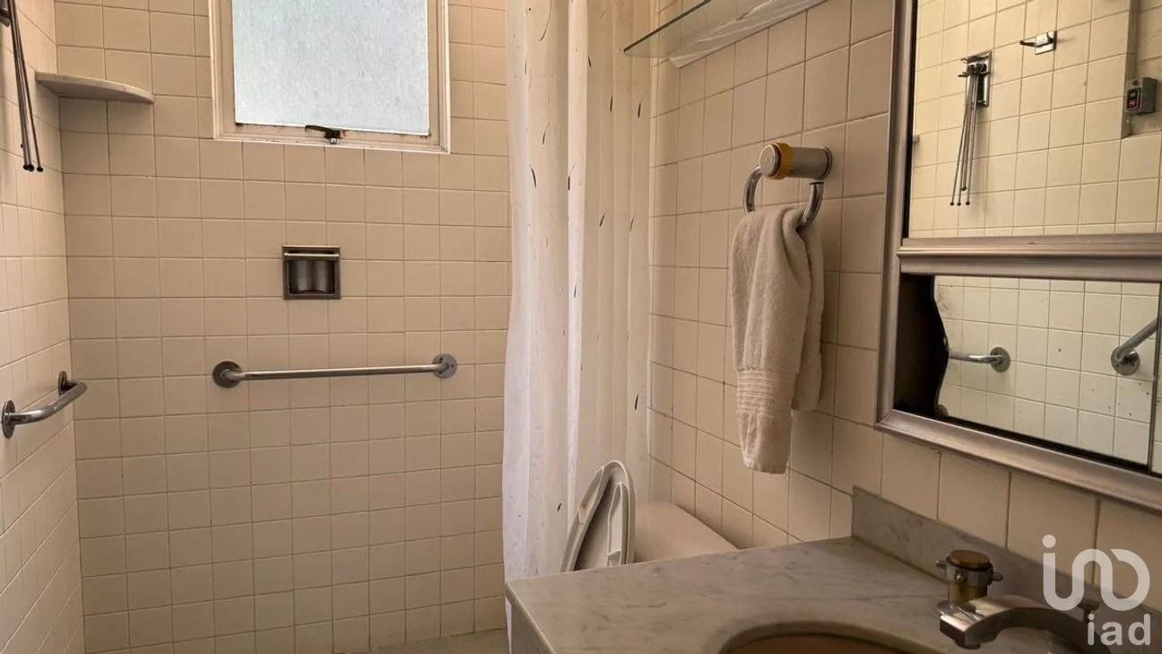 Casa en Venta en Lomas Hipódromo, Naucalpan de Juárez, Estado de México | NEX-288821 | iad México | Foto 12 de 29