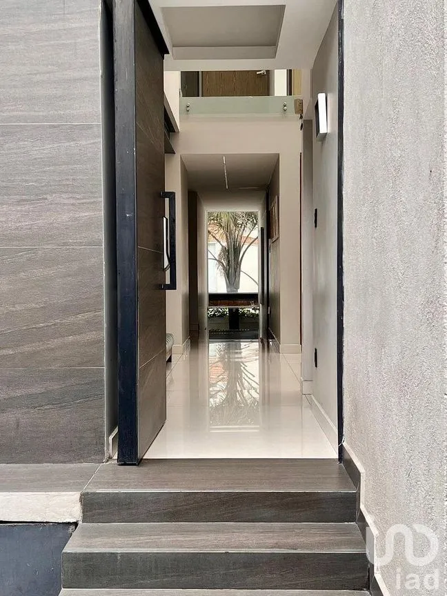 Casa en Venta en Hacienda de las Palmas, Huixquilucan, Estado de México | NEX-290290 | iad México | Foto 3 de 32
