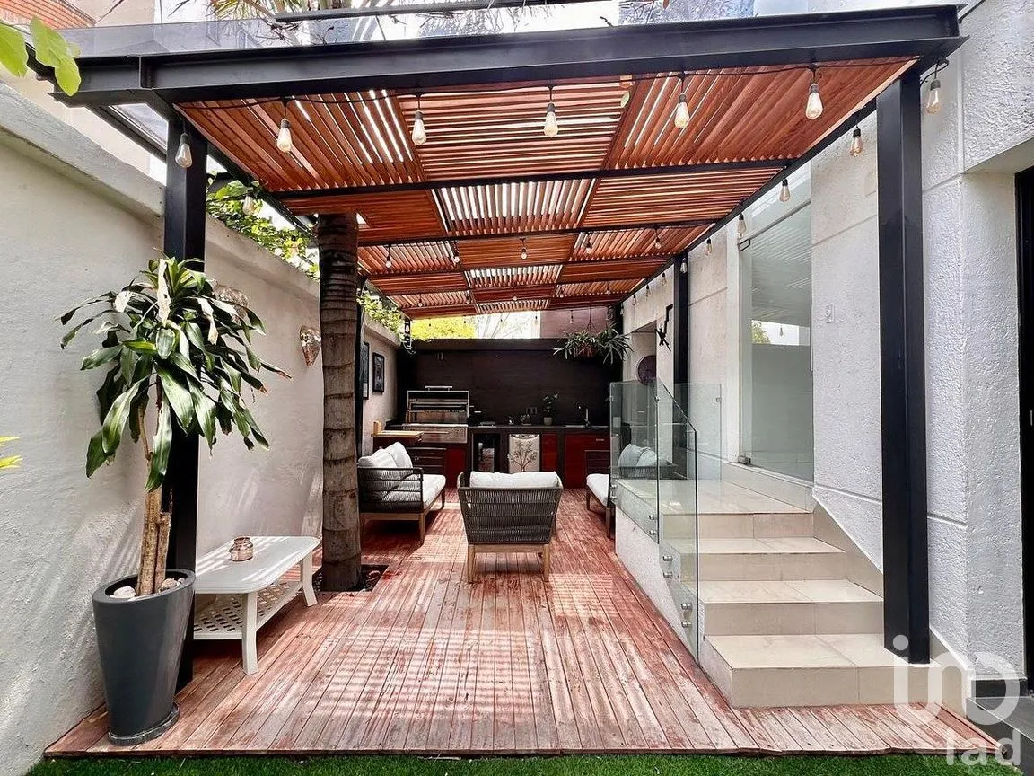 Casa en Venta en Hacienda de las Palmas, Huixquilucan, Estado de México | NEX-290290 | iad México | Foto 1 de 32