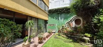 NEX-299055 - Casa en Venta, con 4 recamaras, con 2 baños, con 469 m2 de construcción.