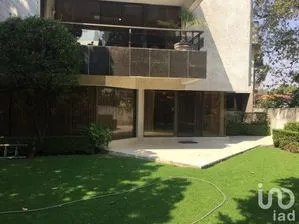 NEX-201117 - Casa en Venta, con 3 recamaras, con 3 baños, con 850 m2 de construcción en Bosques de las Lomas, CP 05120, Ciudad de México.