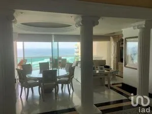 NEX-201250 - Departamento en Renta, con 3 recamaras, con 3 baños, con 220 m2 de construcción.