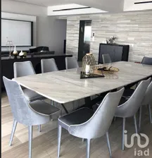 NEX-207528 - Departamento en Venta, con 5 recamaras, con 5 baños, con 320 m2 de construcción.