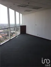 NEX-275734 - Oficina en Renta, con 2 baños, con 505 m2 de construcción.