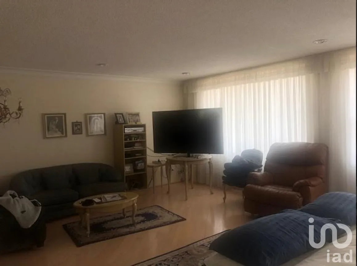 Casa en Venta en Bosques de las Lomas, Cuajimalpa de Morelos, Ciudad de México | NEX-275736 | iad México | Foto 16 de 23