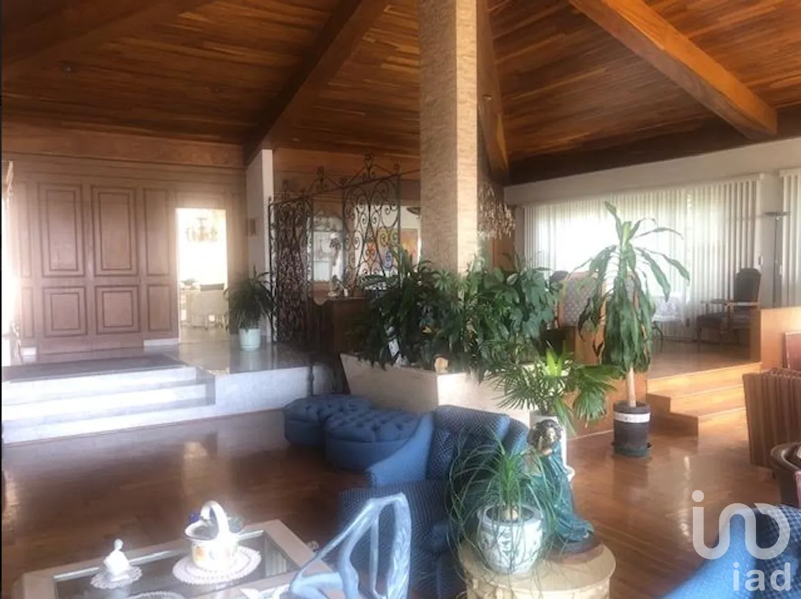 Casa en Venta en Bosques de las Lomas, Cuajimalpa de Morelos, Ciudad de México | NEX-275736 | iad México | Foto 3 de 23