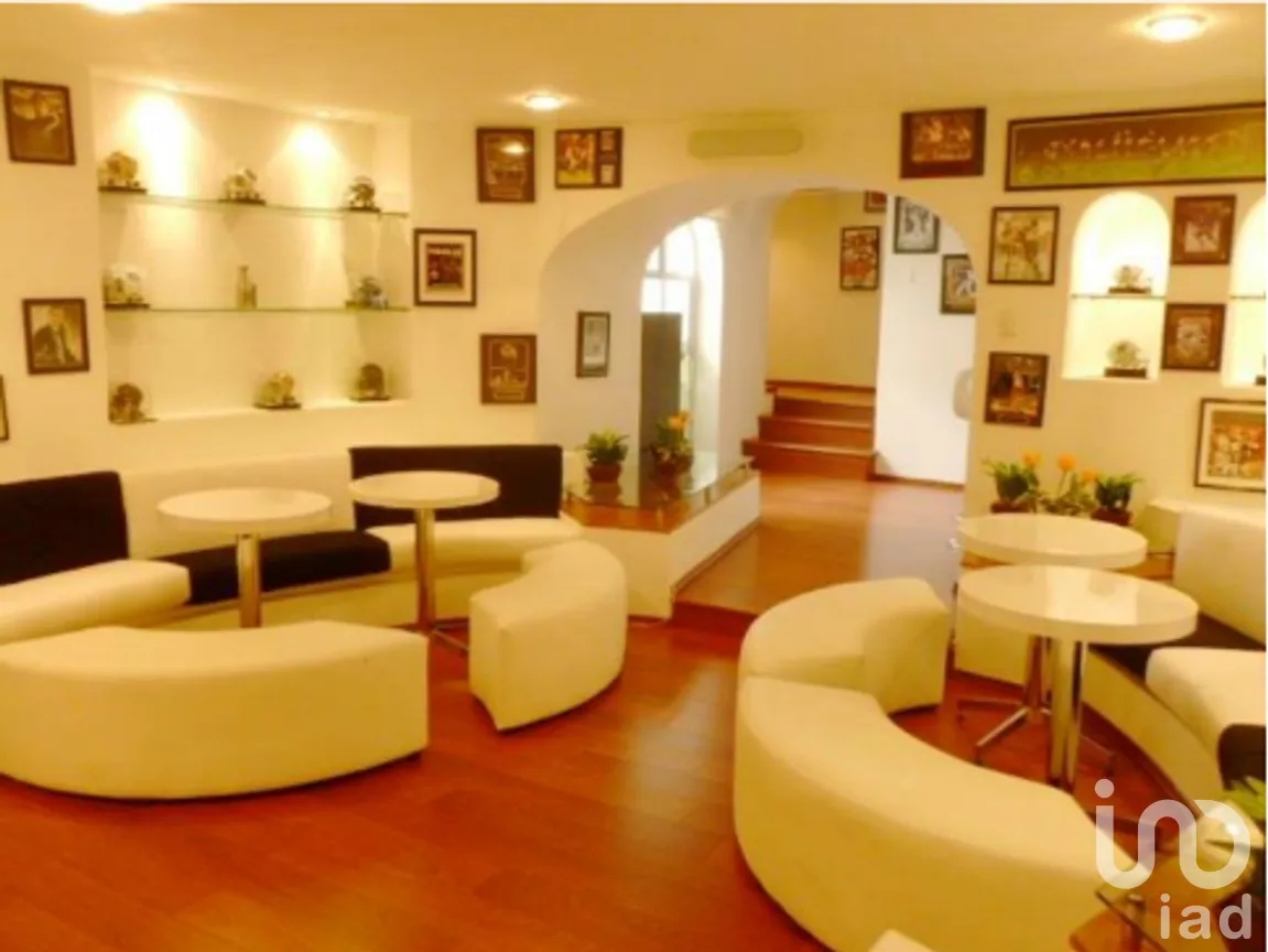 Casa en Venta en Bosques de las Lomas, Cuajimalpa de Morelos, Ciudad de México | NEX-275751 | iad México | Foto 18 de 37