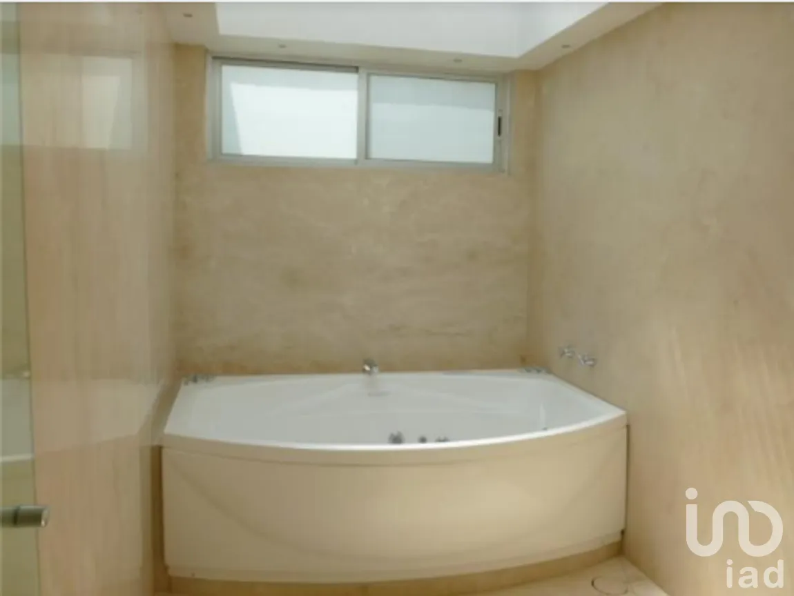 Casa en Venta en Bosques de las Lomas, Cuajimalpa de Morelos, Ciudad de México | NEX-275751 | iad México | Foto 30 de 37
