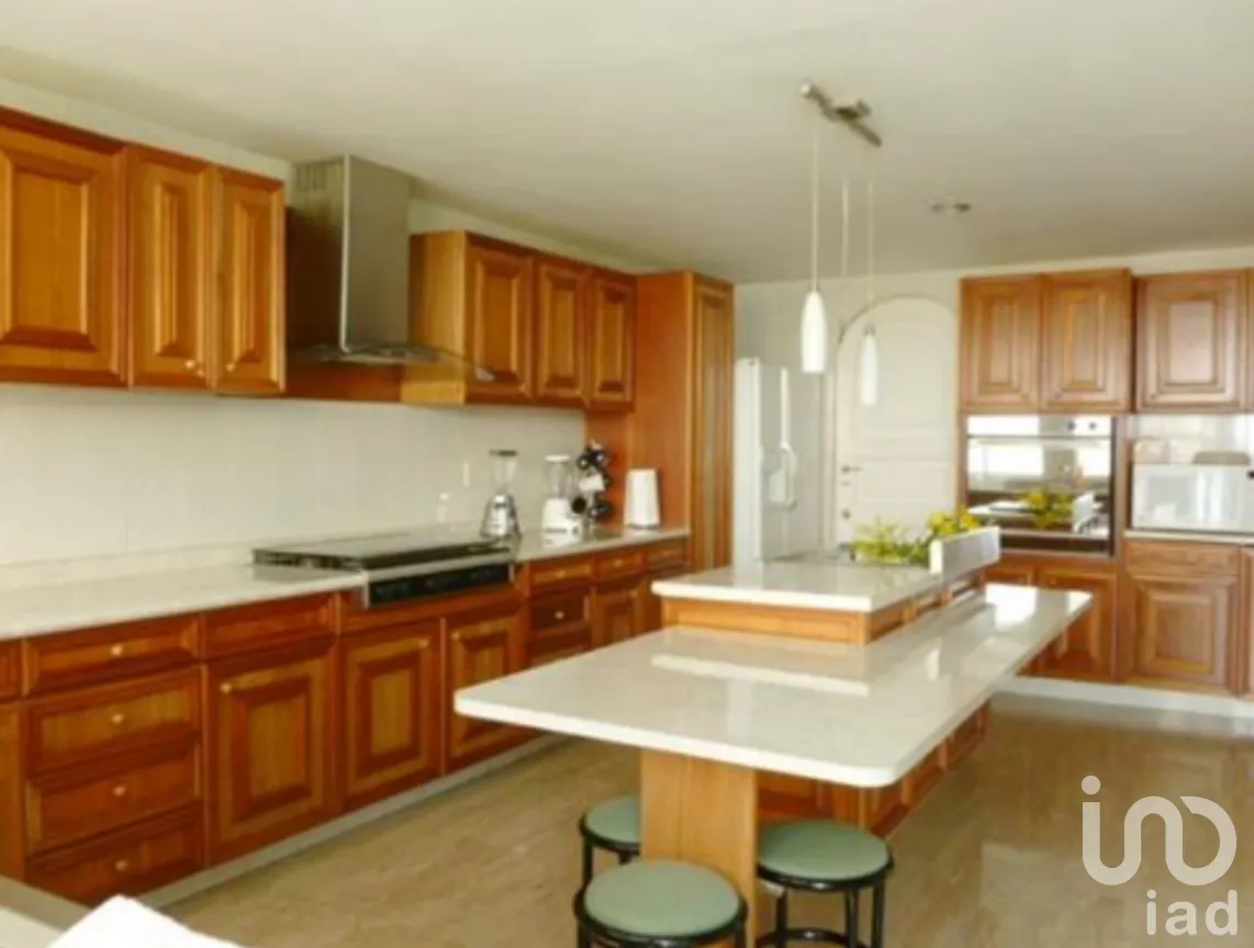 Casa en Venta en Bosques de las Lomas, Cuajimalpa de Morelos, Ciudad de México | NEX-275751 | iad México | Foto 10 de 37