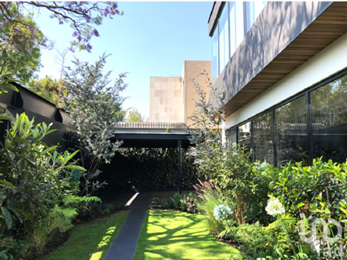 Casa en Venta en Bosques de las Lomas, Cuajimalpa de Morelos, Ciudad de México | NEX-275856 | iad México | Foto 15 de 19