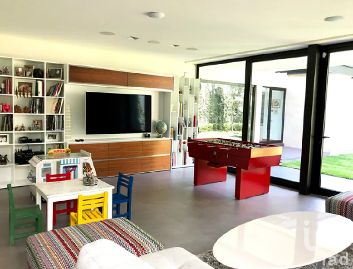Casa en Venta en Bosques de las Lomas, Cuajimalpa de Morelos, Ciudad de México | NEX-275856 | iad México | Foto 6 de 19
