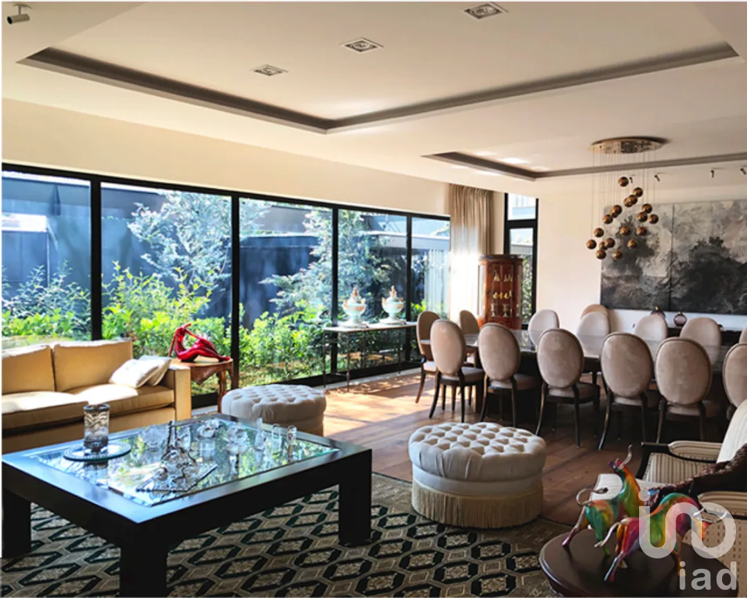 Casa en Venta en Bosques de las Lomas, Cuajimalpa de Morelos, Ciudad de México | NEX-275856 | iad México | Foto 1 de 19