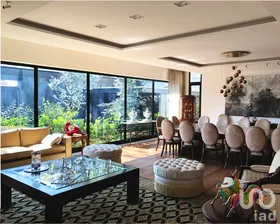 NEX-275856 - Casa en Venta, con 3 recamaras, con 3 baños, con 625 m2 de construcción en Bosques de las Lomas, CP 05120, Ciudad de México.